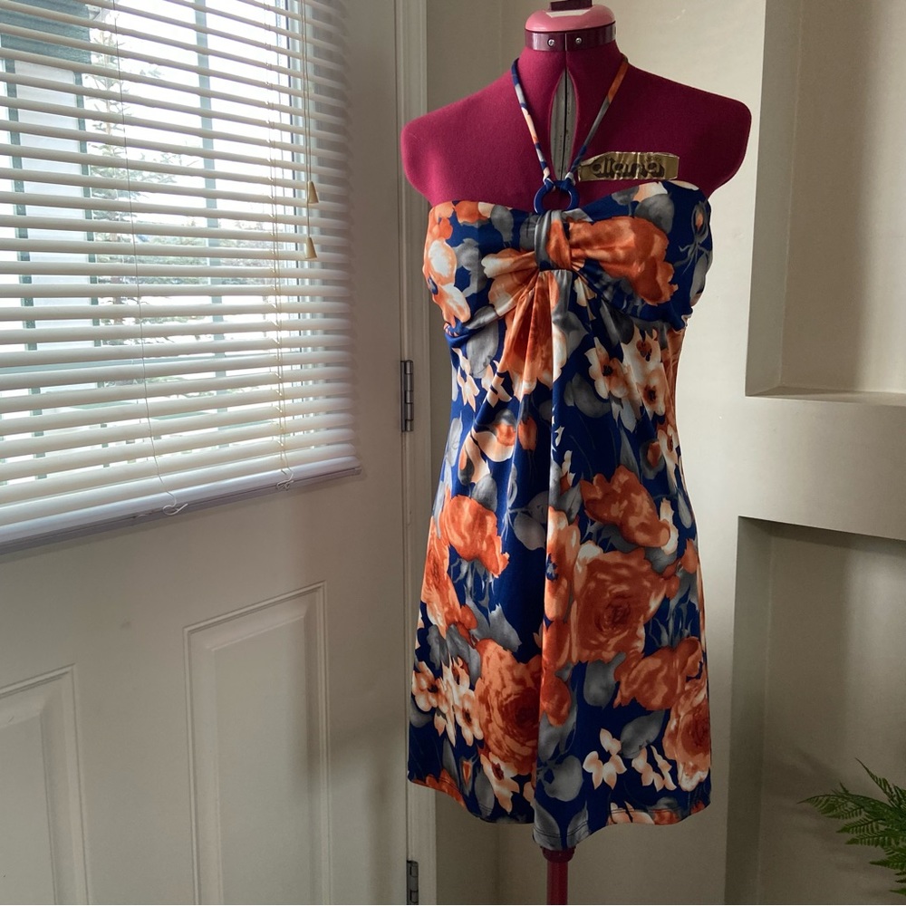 Candy Couture women floral halter dress circle accent, string tie. Size M. Used.